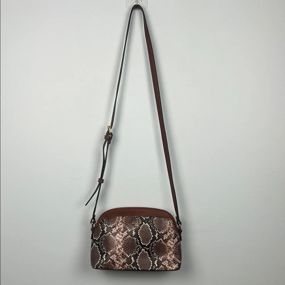 Elegant Snakeskin Crossbody Bag in Brown and Cream